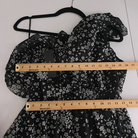 Lulus All Sweet Black Floral Print Ruffled One-Shoulder Midi Dress Size Medium - Picture 9 of 11